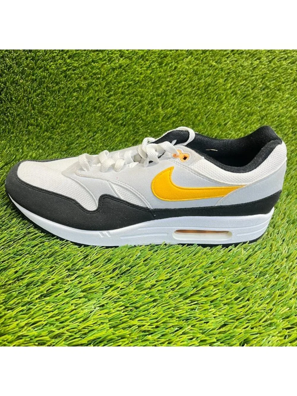 Nike please review